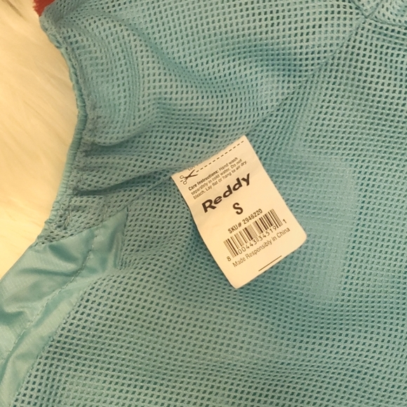 Dog Raincoat - Picture 4 of 9